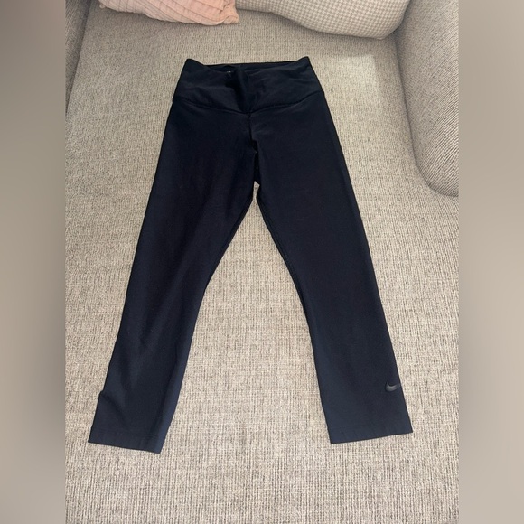 Nike Pants - Nike Black Capris Essential Activewear